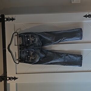 ROCK REVIVAL Audrina Mid-rise Curvy Capri Size 27